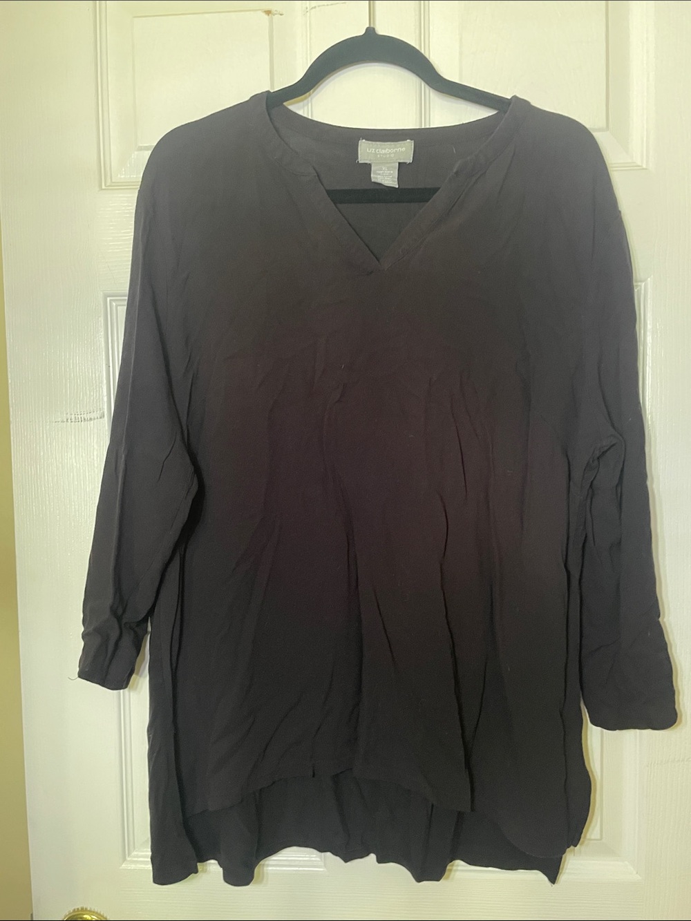 Liz Claiborne Black V-Neck Long Sleeve Tunic
